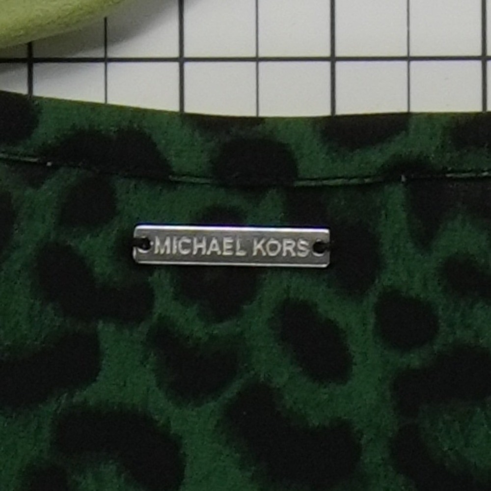 Michael Kors Green Leopard Print Ruffle Hem Dress Womens Size Medium Long Sleeve - Picture 7 of 11